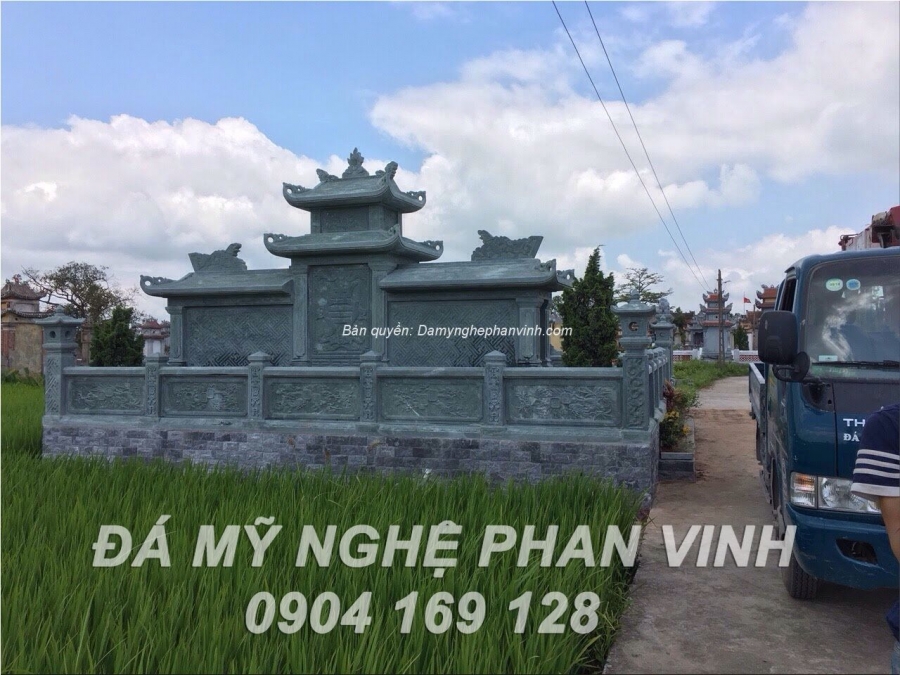 Da-my-nghe-Phan-VInh-thi-cong-khu-lang-mo-da-sinh-phan-tai-Nam-Dinh