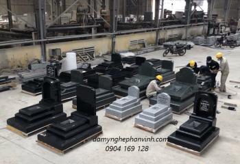 Mộ Đá Hoa Cương Công Giáo