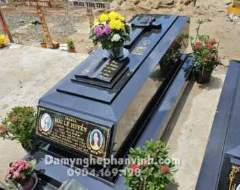 Mộ Đá Công Giáo Miền Nam