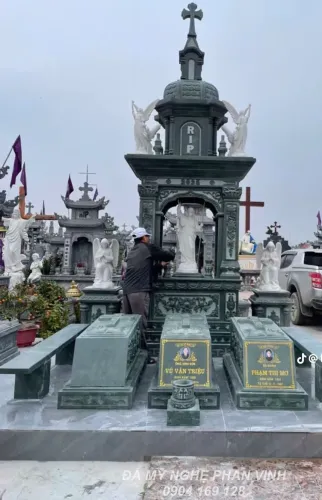 Mẫu Mộ Đá Công Giáo Kim Sơn, Ninh Bình